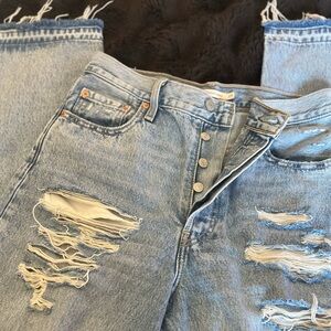 Levi's Ribcage Straight-Leg Distressed Jeans Size W29 L27